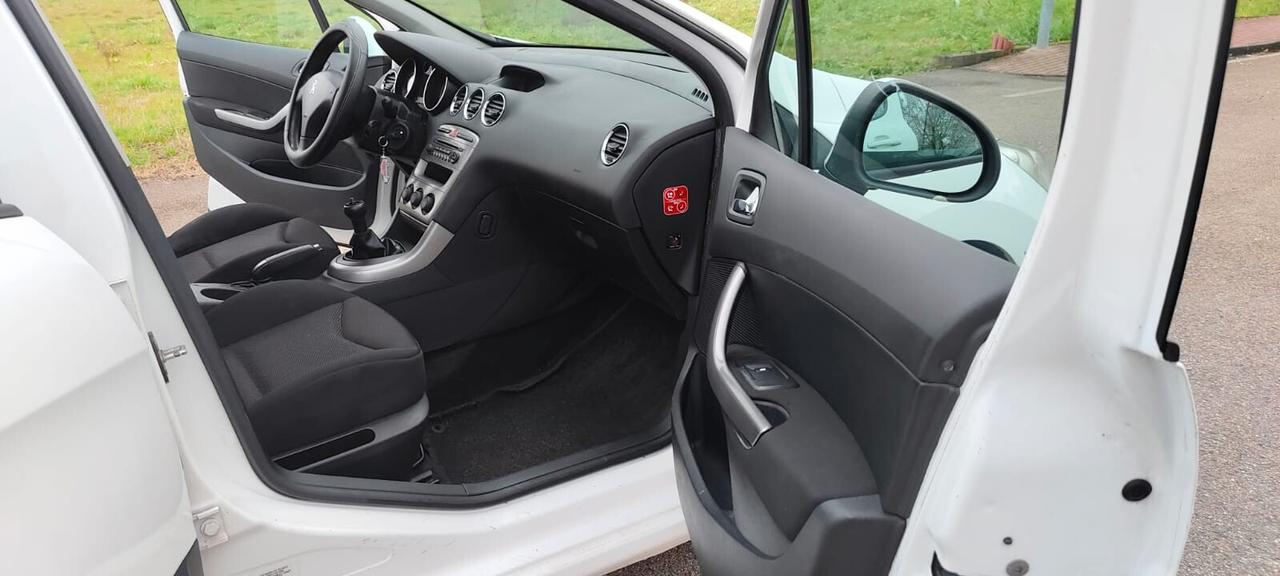 Peugeot 308 1.6 VTi 120CV 5p. Active