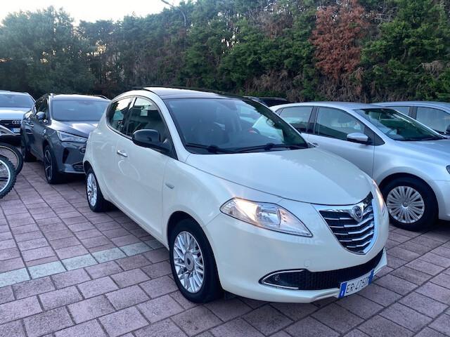 Lancia Ypsilon 1.2 69 CV 5 porte Gold