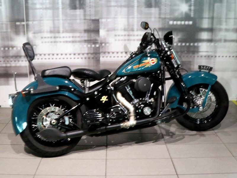 Harley Davidson Softail 1584 Cross Bones FLSTSB