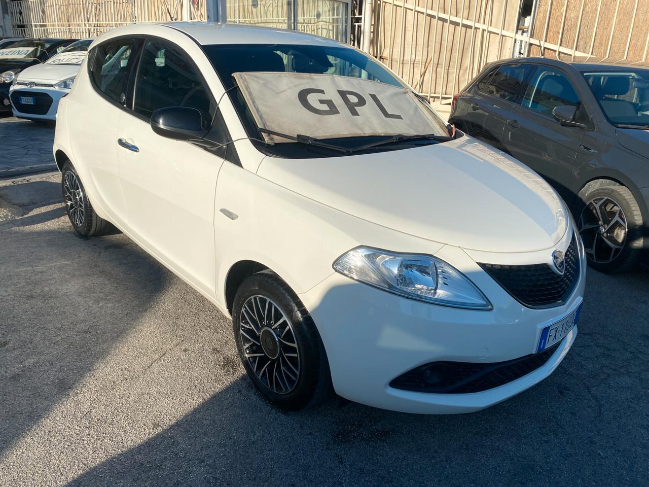 Lancia Ypsilon 1.2 GPL ECOCHIC 2019