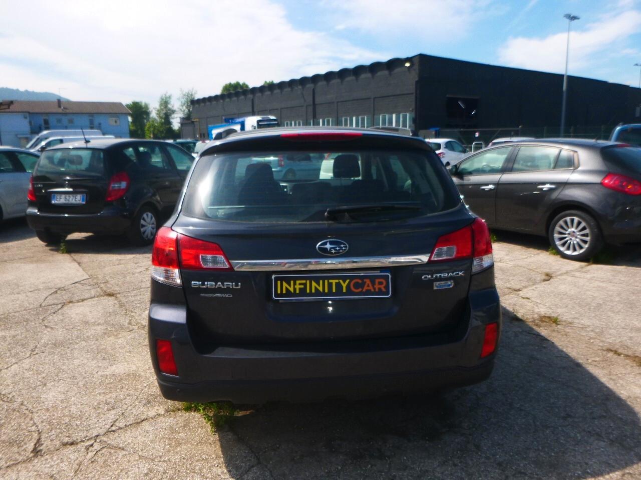 Subaru OUTBACK 2.0D Trend Limited
