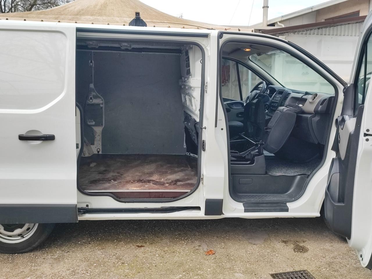 Renault Trafic KM 153.000 IVA COMPRESA