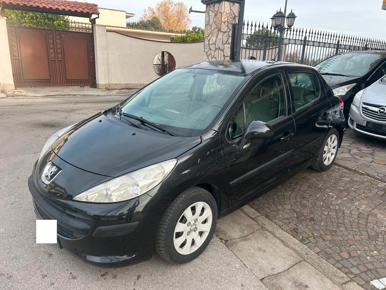 Peugeot 207 1.4 88CV 5p. ONE Line