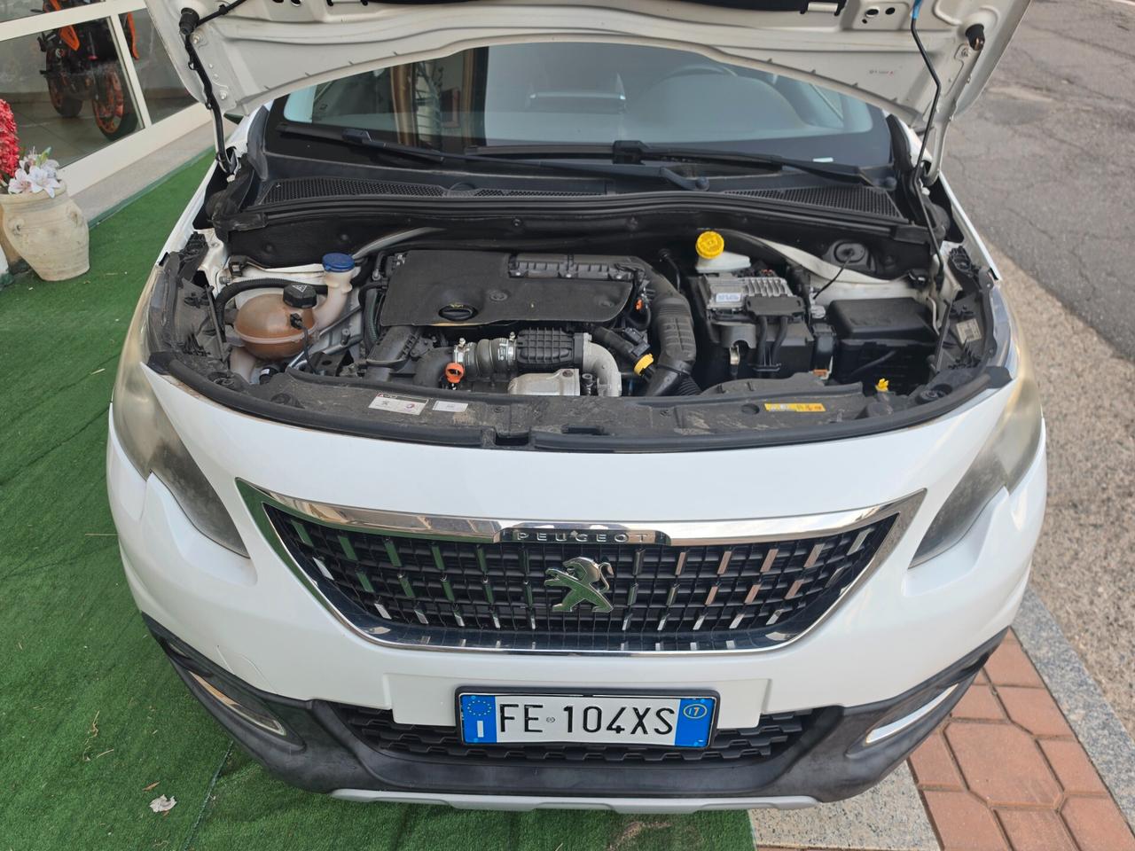 Peugeot 2008 BlueHDi 120 S&S Black Matt