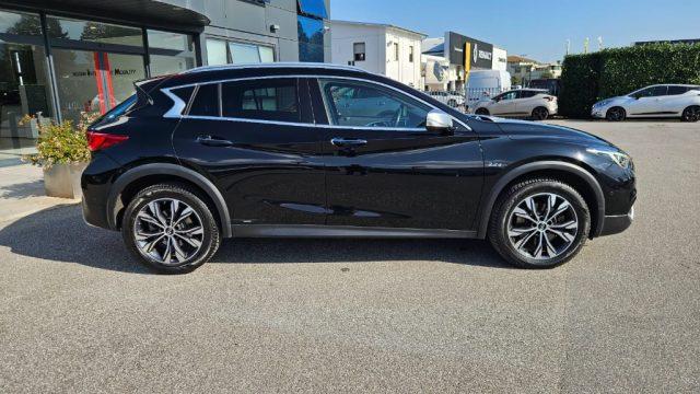 INFINITI QX30 2.2 diesel DCT AWD Premium Tech