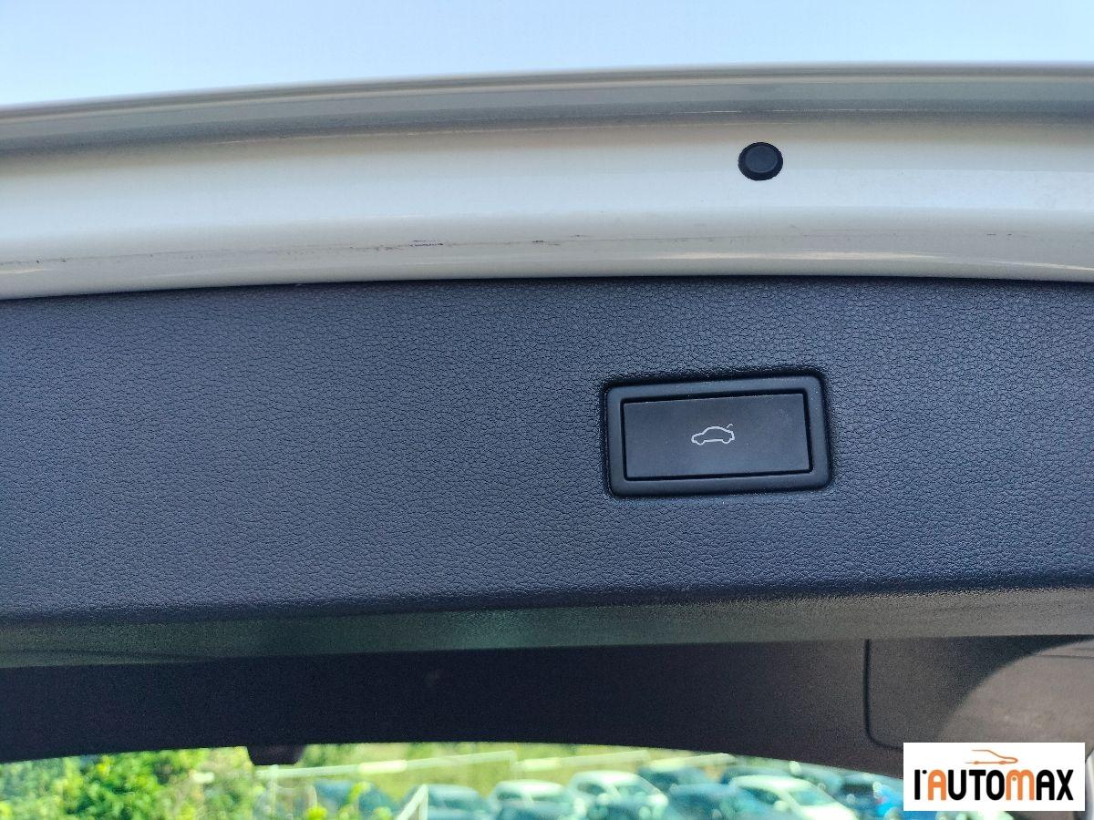 VOLKSWAGEN - Tiguan 2.0 tdi scr R-Line 150cv dsg