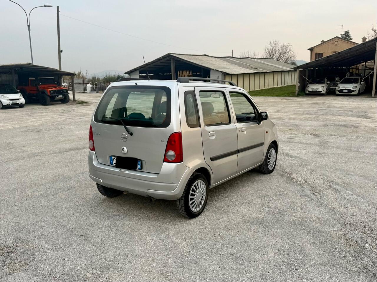 Opel Agila 1.2 benzina 5porte NEOPATENTATI