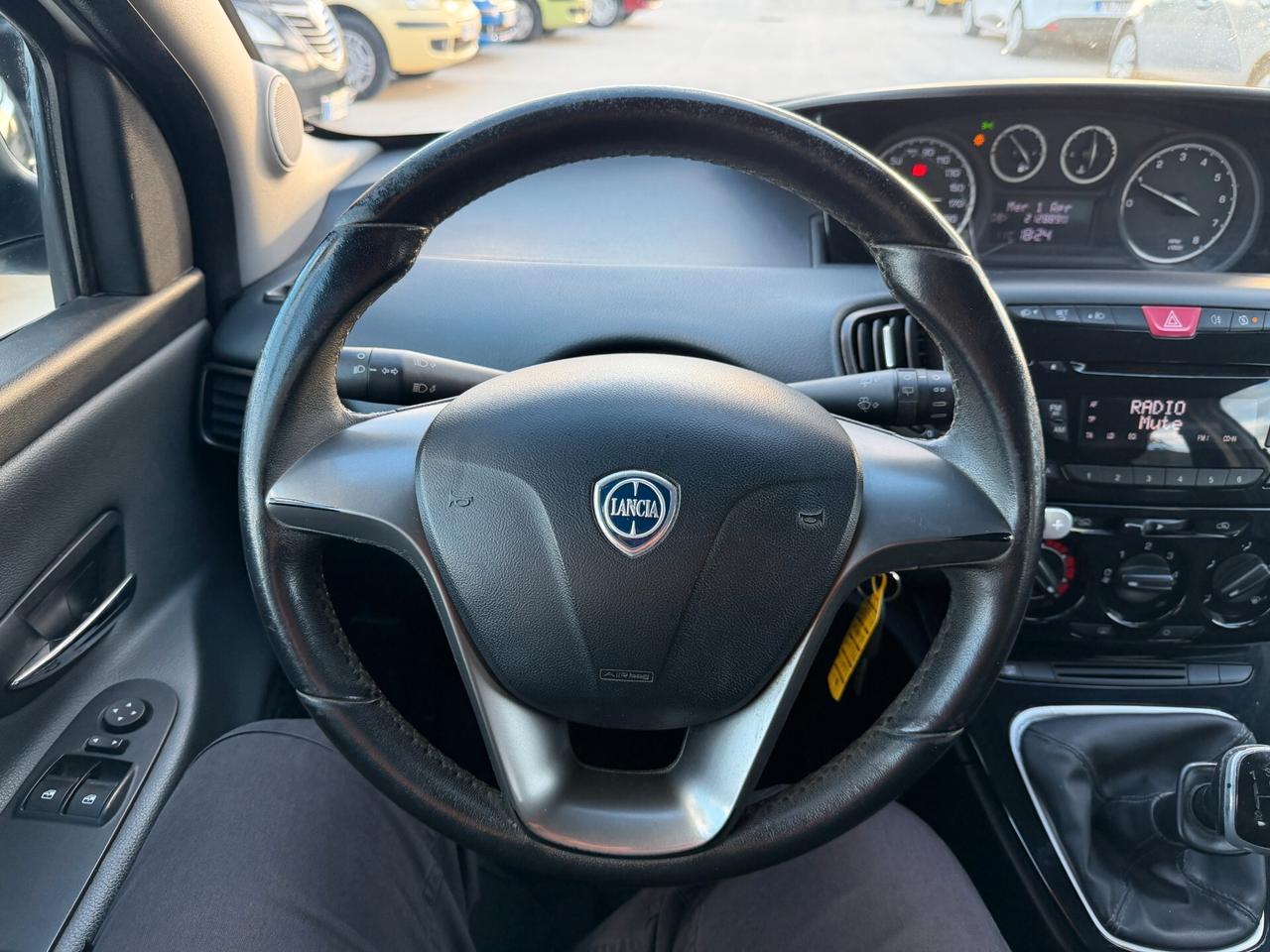 LANCIA YPSILON 2012 1.2 BENZINA 69 CV *TAGLIANDATA