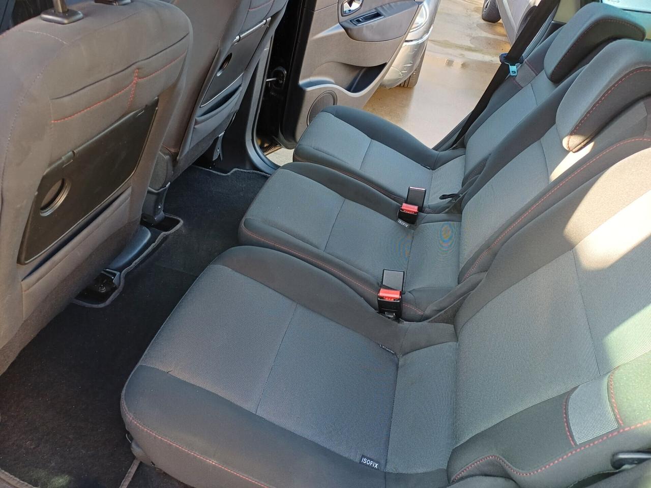 Renault Scenic dCi 110 CV (7 posti)