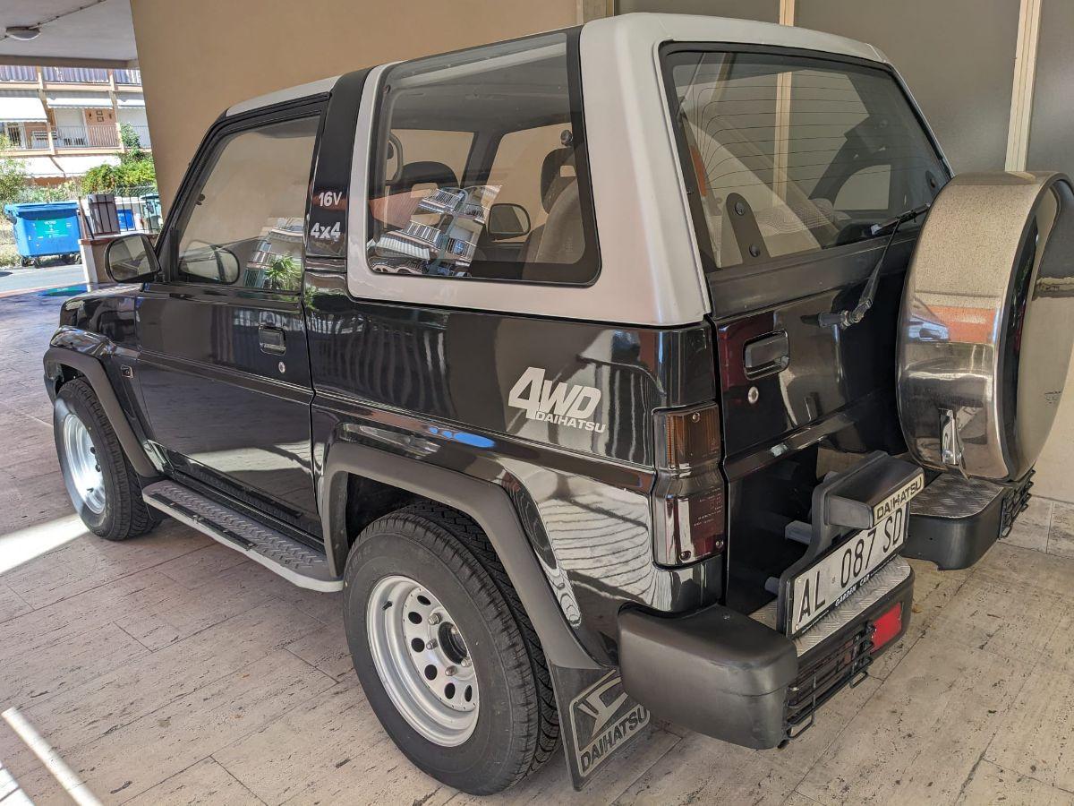 DAIHATSU - Feroza - 1.6i Resin-top Full-Time DX