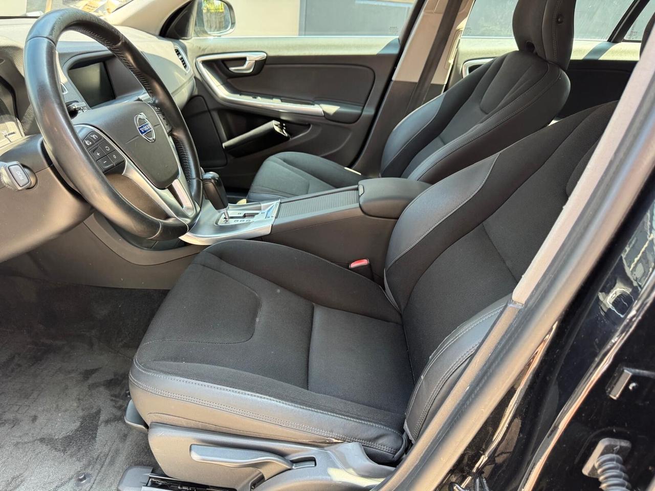 Volvo V60 D4 Geartronic Business*EURO5*CERCHI