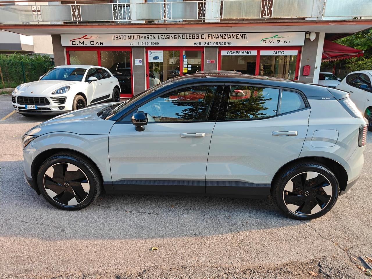 VolvoEX30 single motor Extended Range Plus rwd