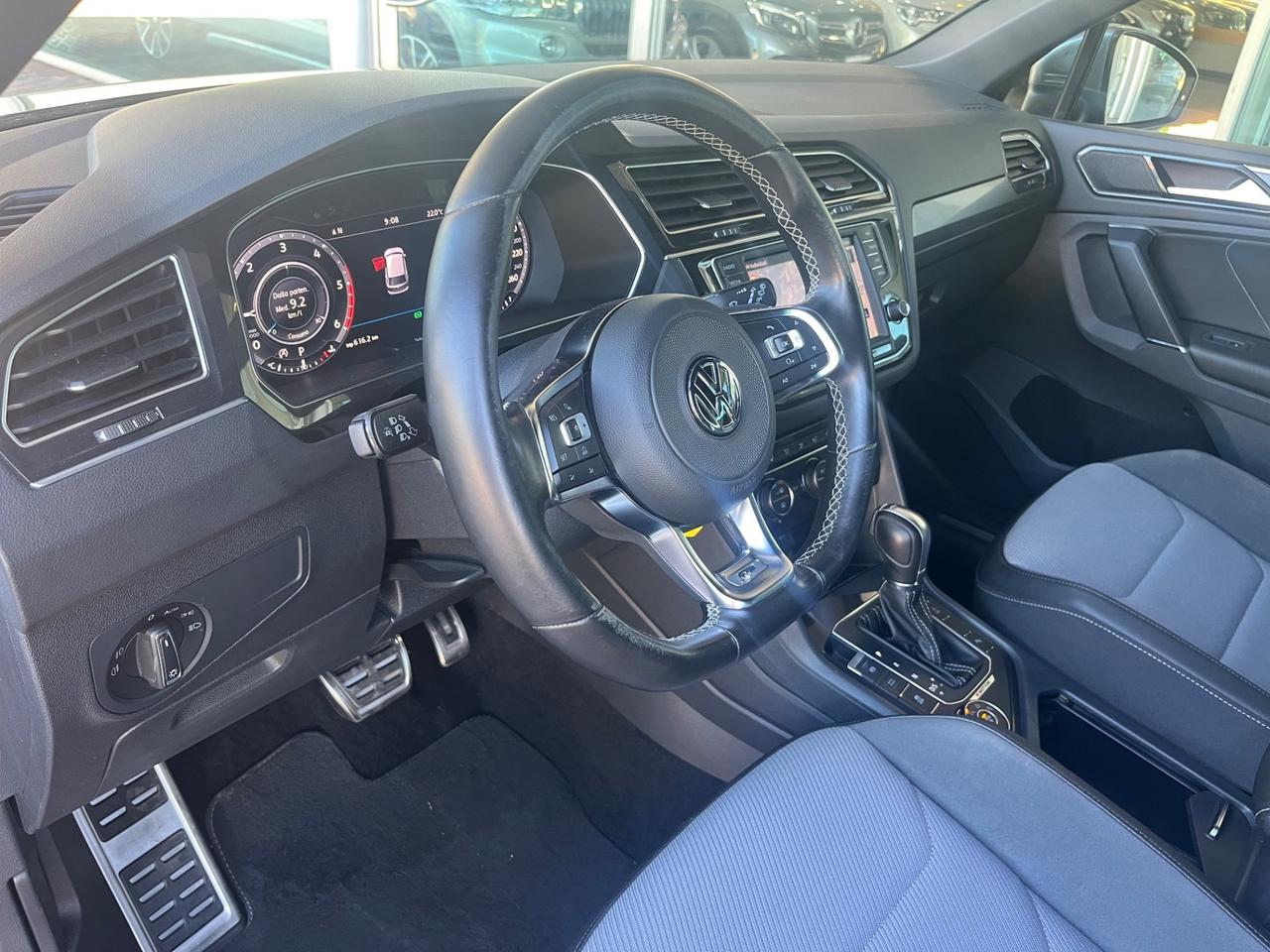 Volkswagen Tiguan 2.0 bitdi Executive R-Line 4motion 240cv dsg
