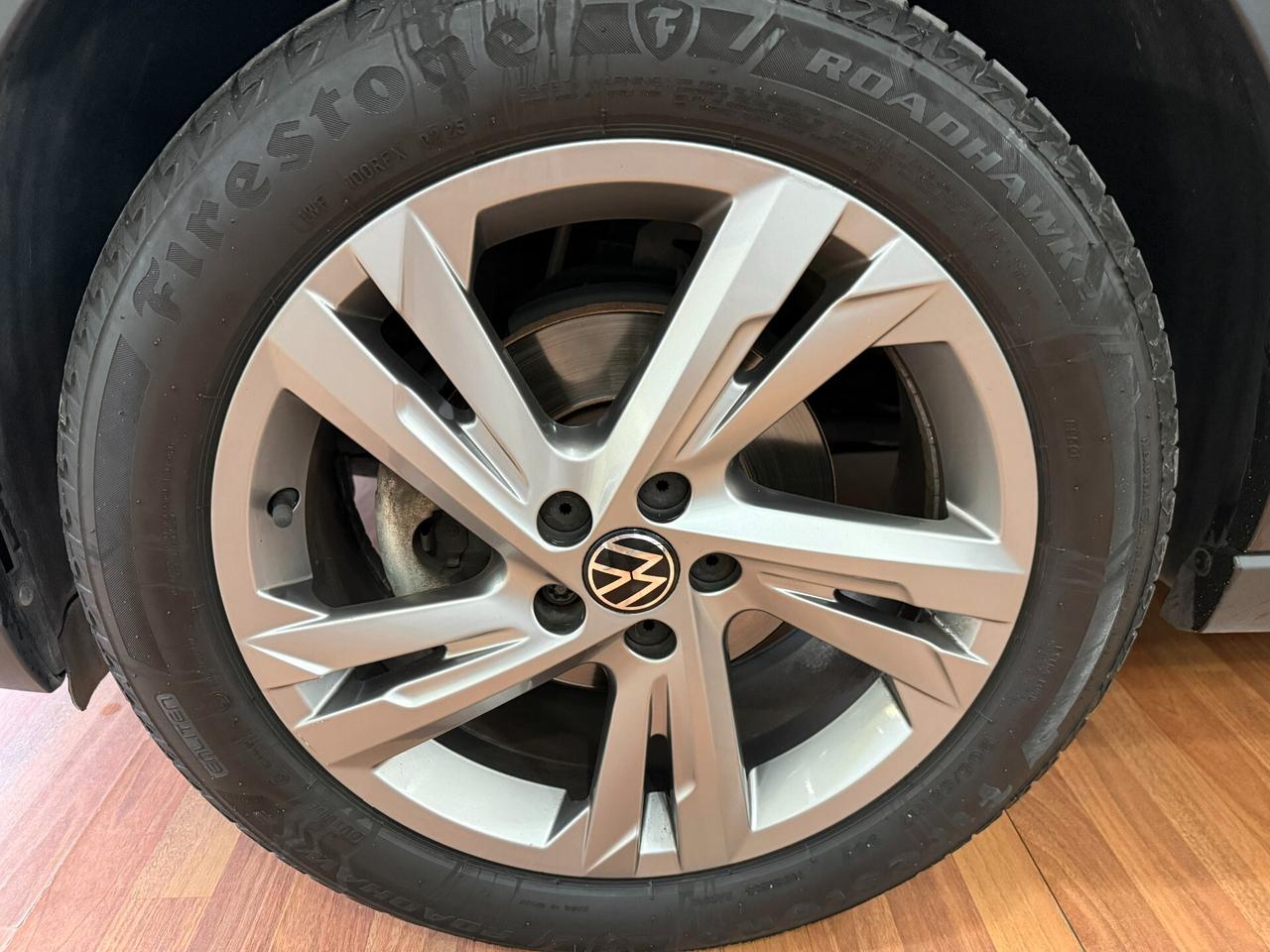 VOLKSWAGEN TAIGO 1.0 TSI 110CV DSG R-LINE - 2023