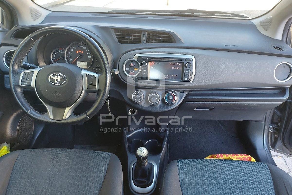 TOYOTA Yaris 1.0 3 porte Active