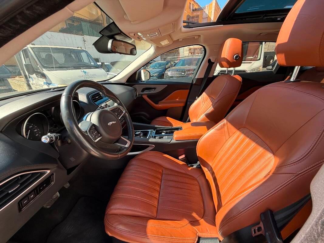 Jaguar F-Pace Jaguar F-Pace 2.0d i4 Portfolio awd 240cv auto my18