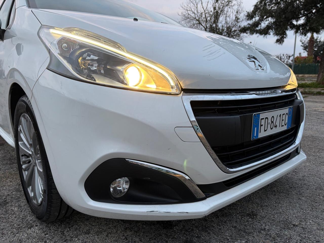 Peugeot 208 benzina - 2016 - 5 porte
