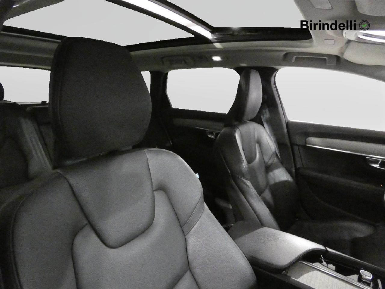 VOLVO V90 (2016-->) - V90 B4 (d) AWD Geartronic Inscription