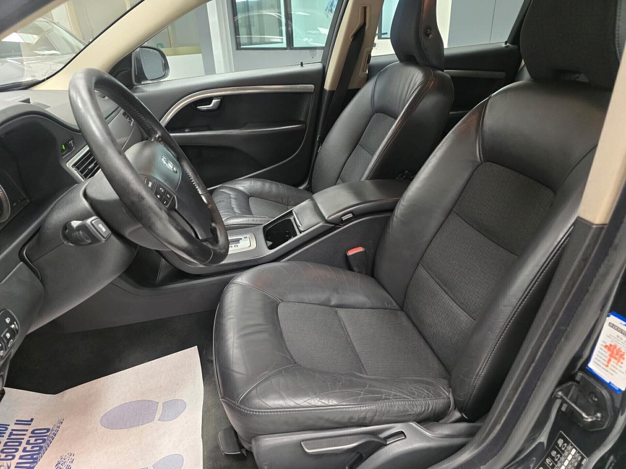 Volvo V70 2.4 d5 185 cv Momentum 2009