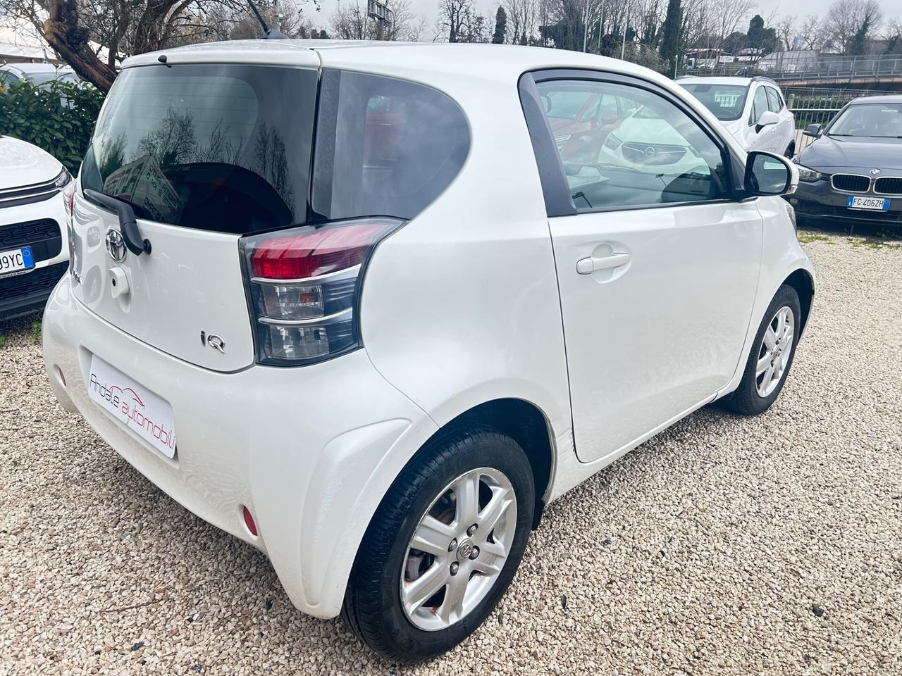 Toyota iQ 1.0 Sol NEOPATENTATI
