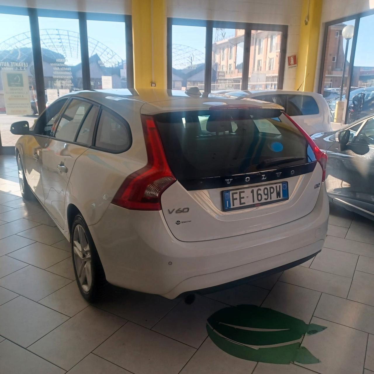 35.000KM MOTORE SOSTUITITO VOLVO V60 2.0 TDI AUTOM