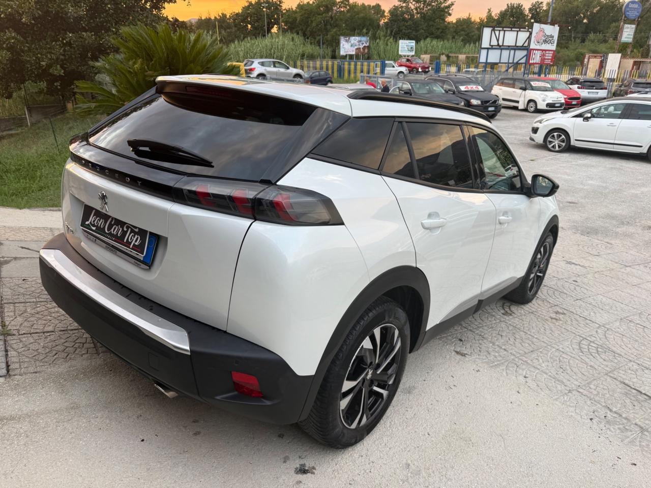 Peugeot 2008 BlueHDi cambio automatico permute e finanziamenti