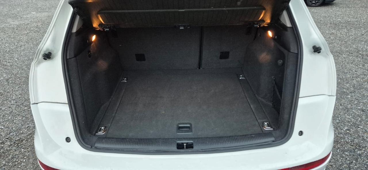 Audi Q5 2.0TDI 143CV quattro-Motore Rif. 30000km fa