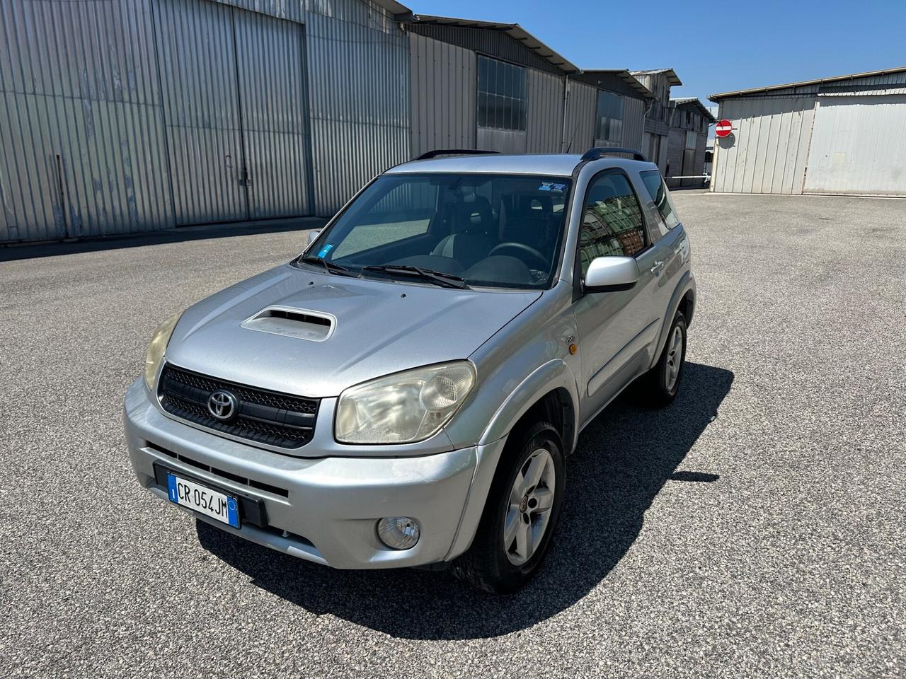 Toyota RAV 4 RAV4 2.0 Tdi D-4D cat 3 porte Sol