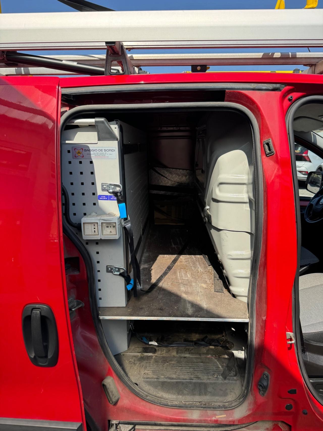 Fiat Fiorino 1.3 MJT 95CV Adventure NETTO