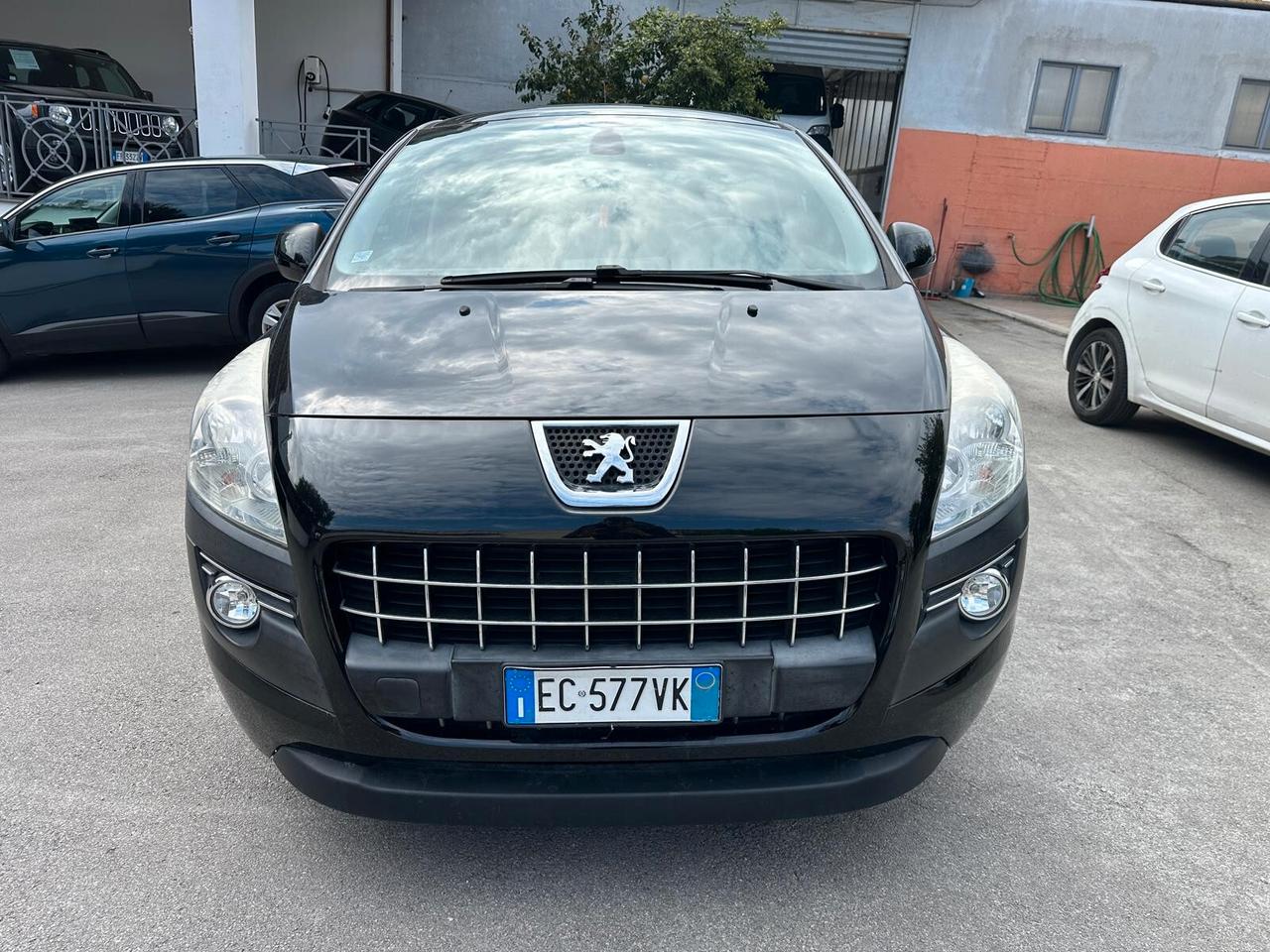 Peugeot 3008 1.6 HDi 110CV cambio robotizzato Premium