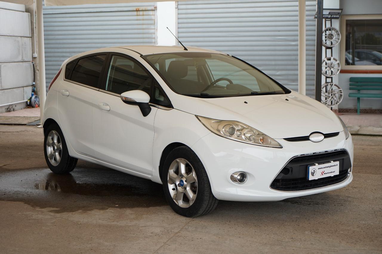 Ford Fiesta+ 1.4 TDCi 68CV 5 porte
