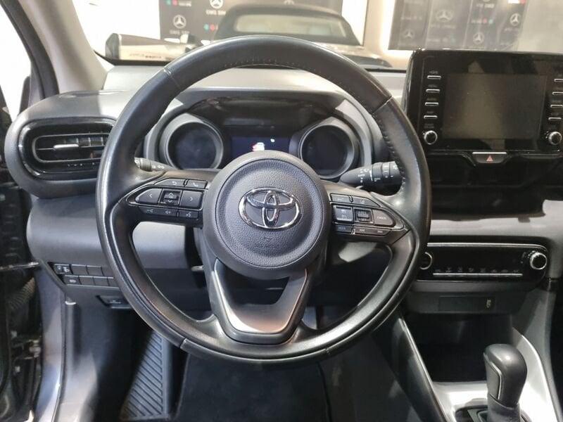 Toyota Yaris IV 1.5h Trend