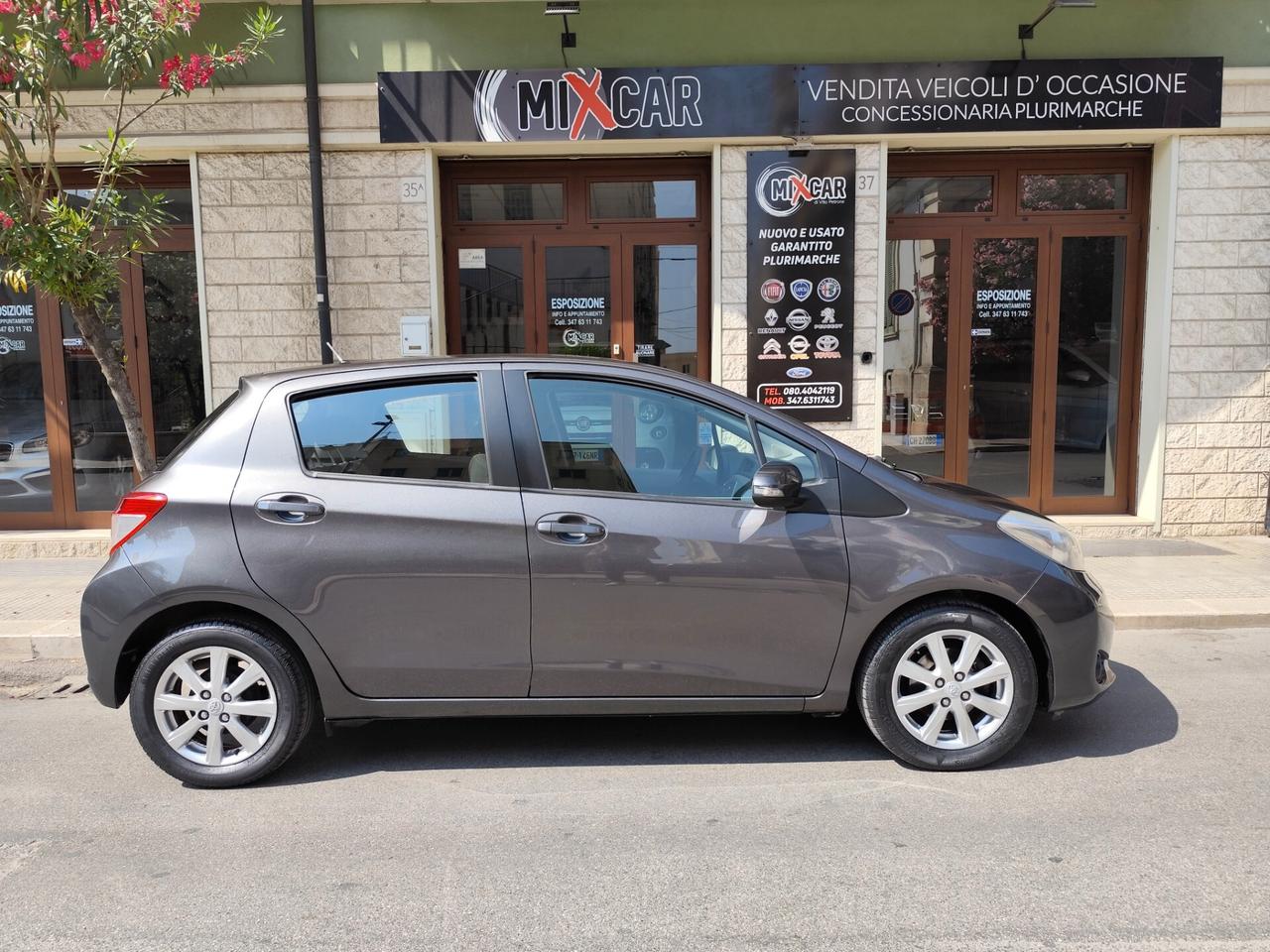 Toyota Yaris 1.4 D-4D 90CV DIESEL NAVI