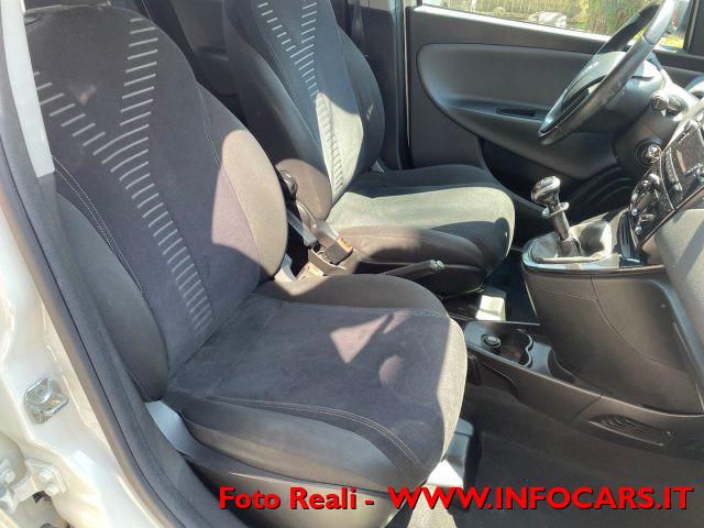 LANCIA Ypsilon 1.2 69 CV Unyca NEOPATENTATI