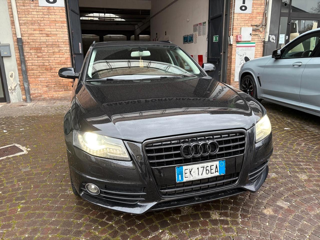 Audi A4 2.0 TDI S-LINE