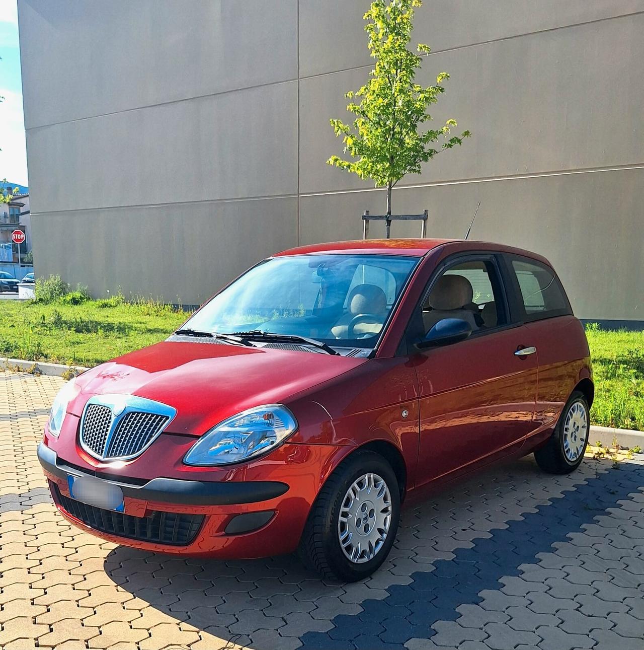 Lancia Ypsilon 1.2 Benzina - OK Neopatentati
