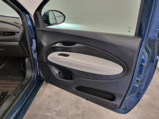 FIAT 500e Berlina 42 kWh La Prima