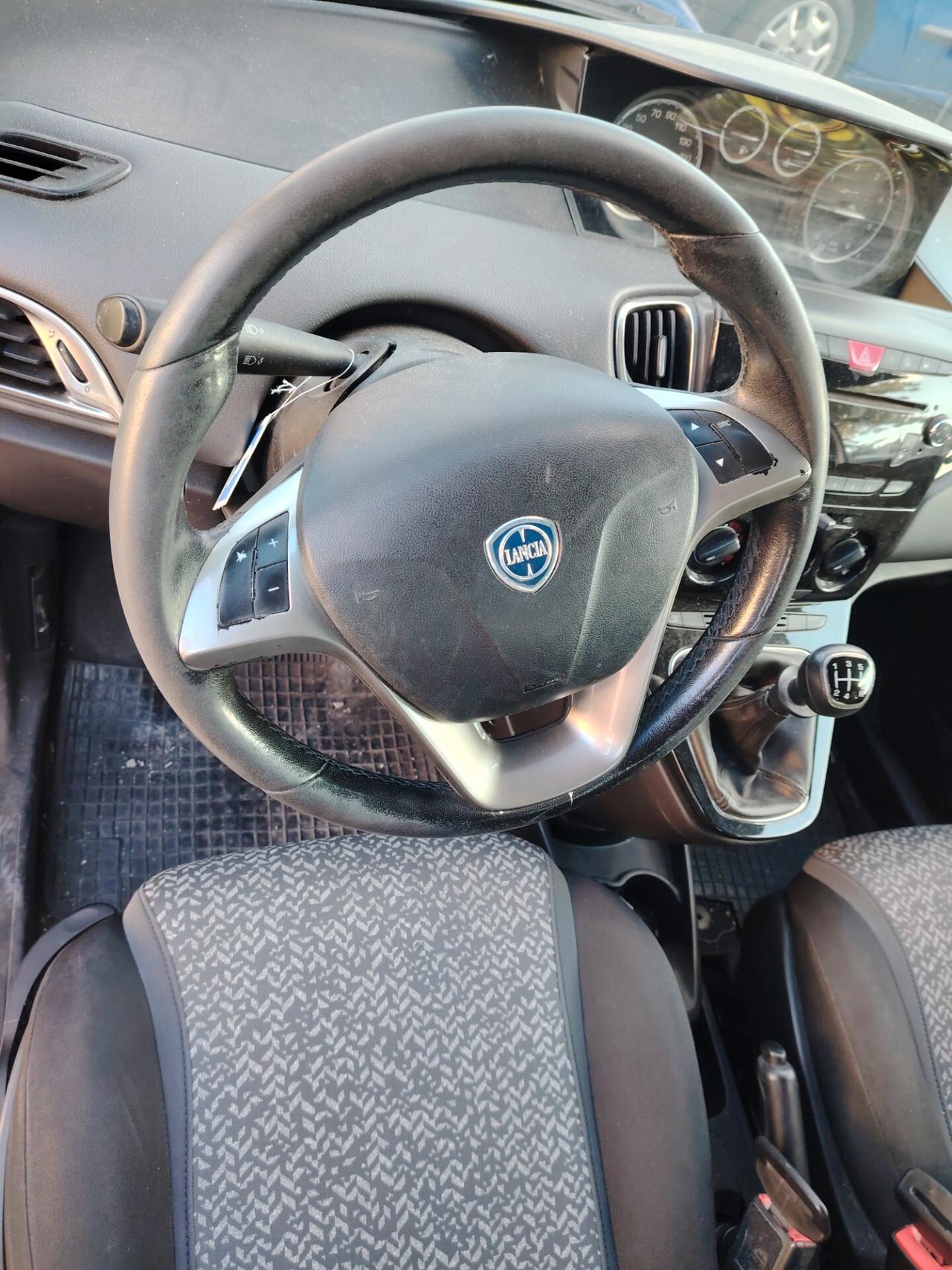 Lancia Ypsilon 1.3 MJT 16V 95 CV 5 porte S&S Gold