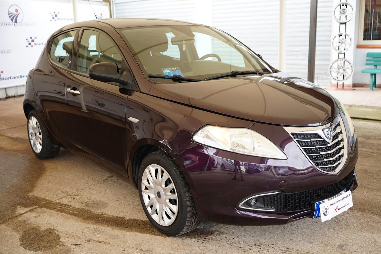 Lancia Ypsilon 1.2 69 CV 5 porte Platinum