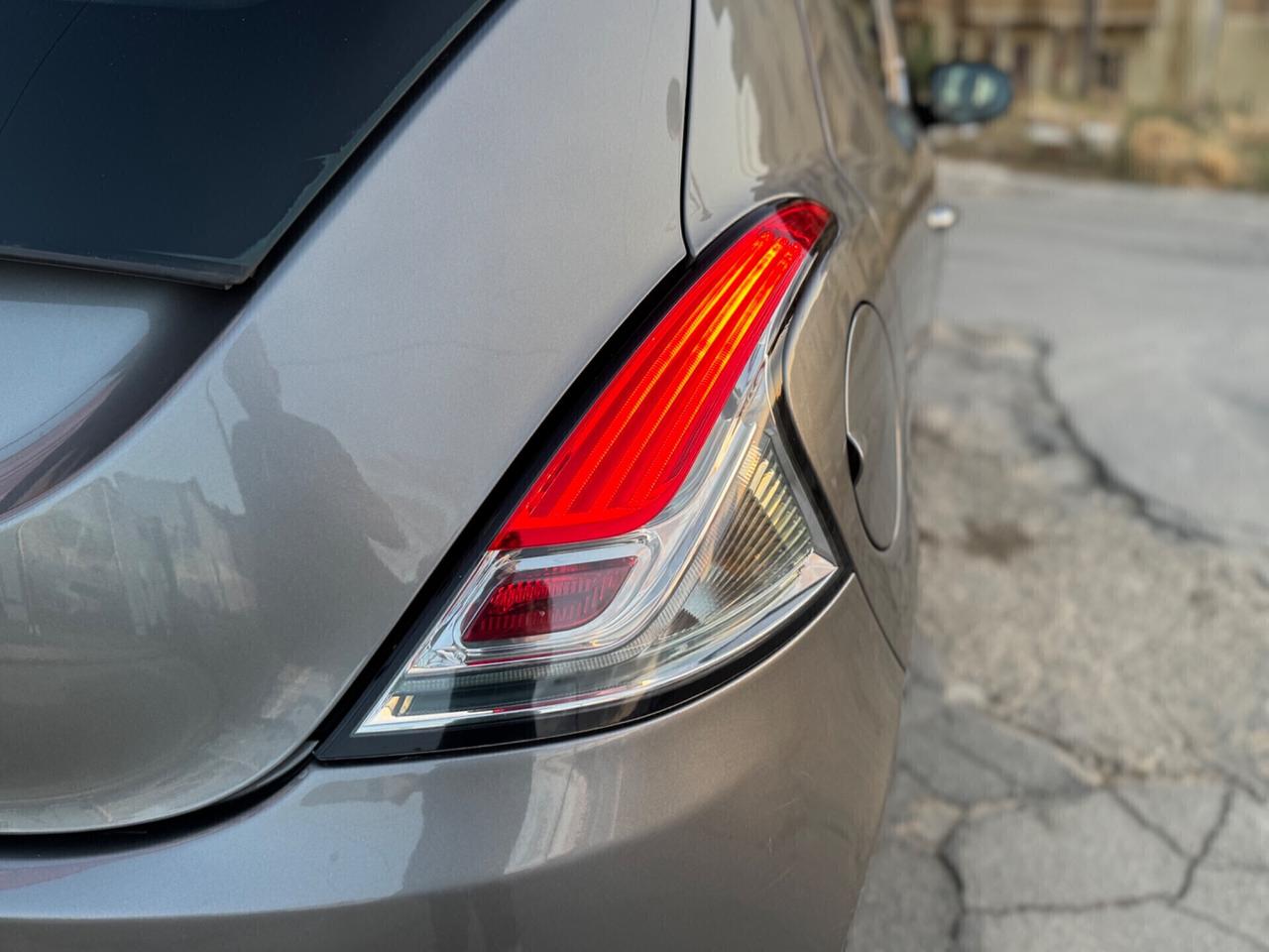 LANCIA YPSILON 1.3 MJT II 95 CV PLATINUM EDITION TETTO FULL