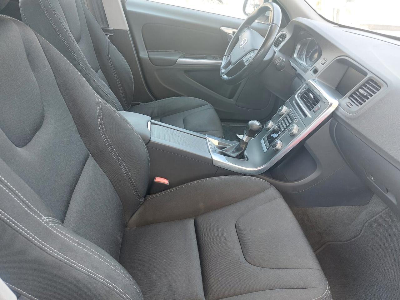 Volvo V60 D3 SW Momentum STUPENDA UNICO PROPRIETARIO