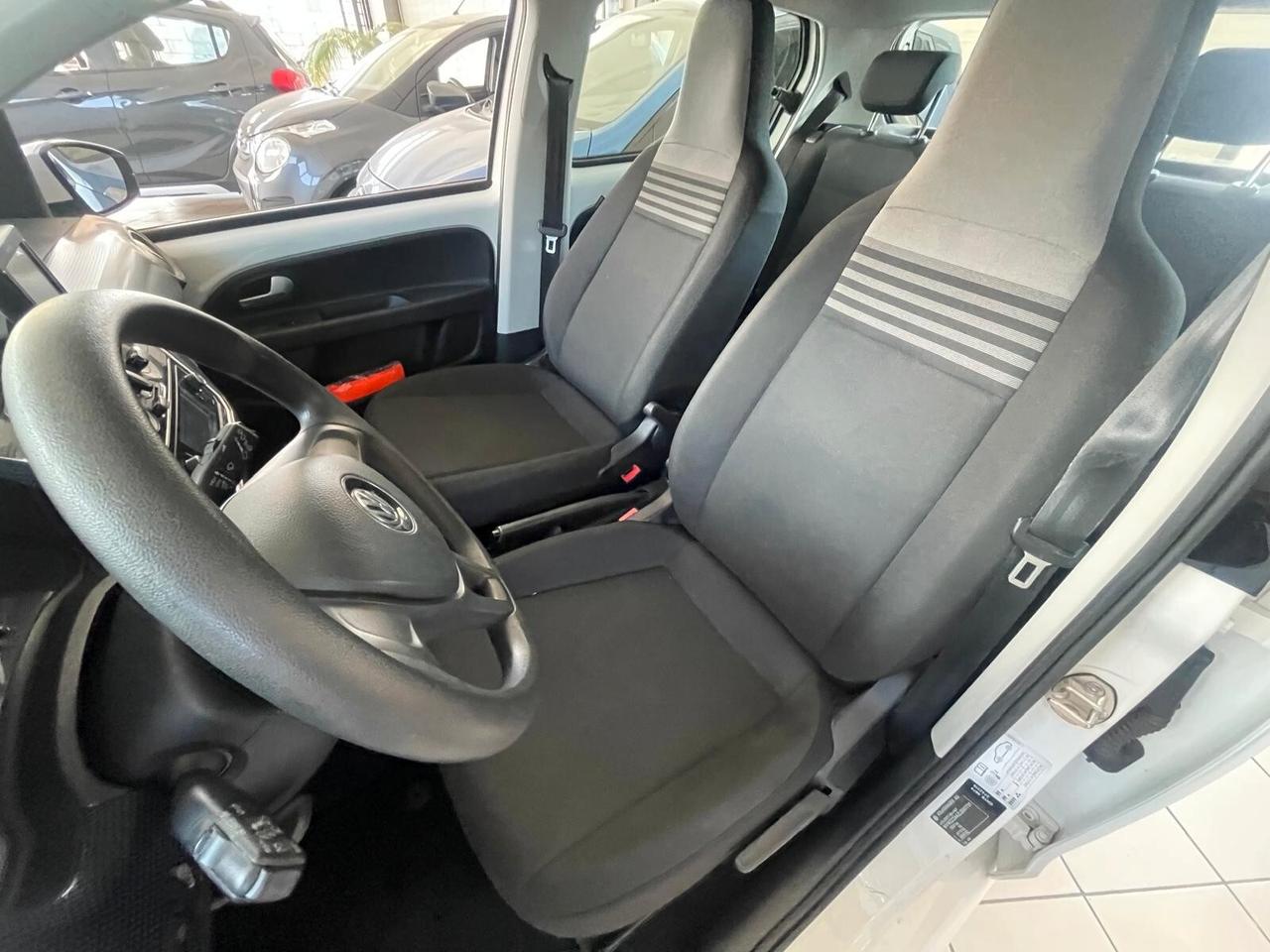 Volkswagen up! 1.0 Move up! BlueMotion
