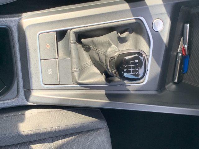 VOLKSWAGEN Golf 1.0 TSI EVO Life