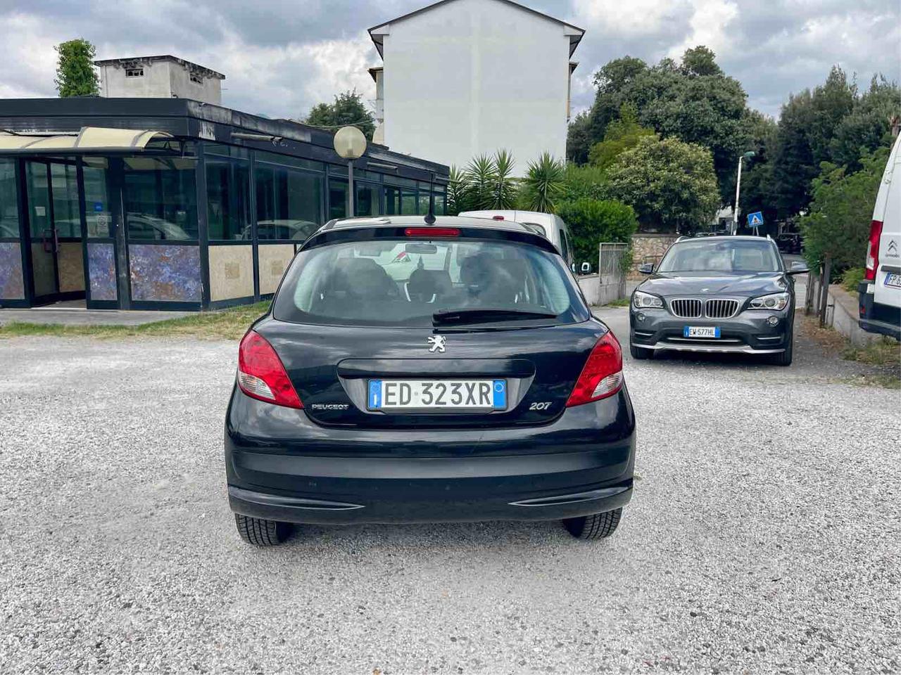 PEUGEOT 207 - BERLINA - X LINE