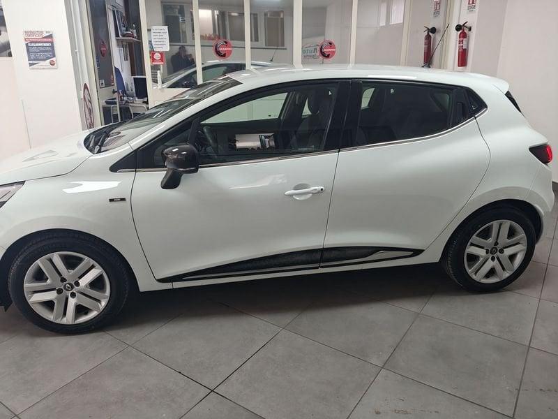 Renault Clio 1.5 DCI 90cv MOSCHINO INTENS
