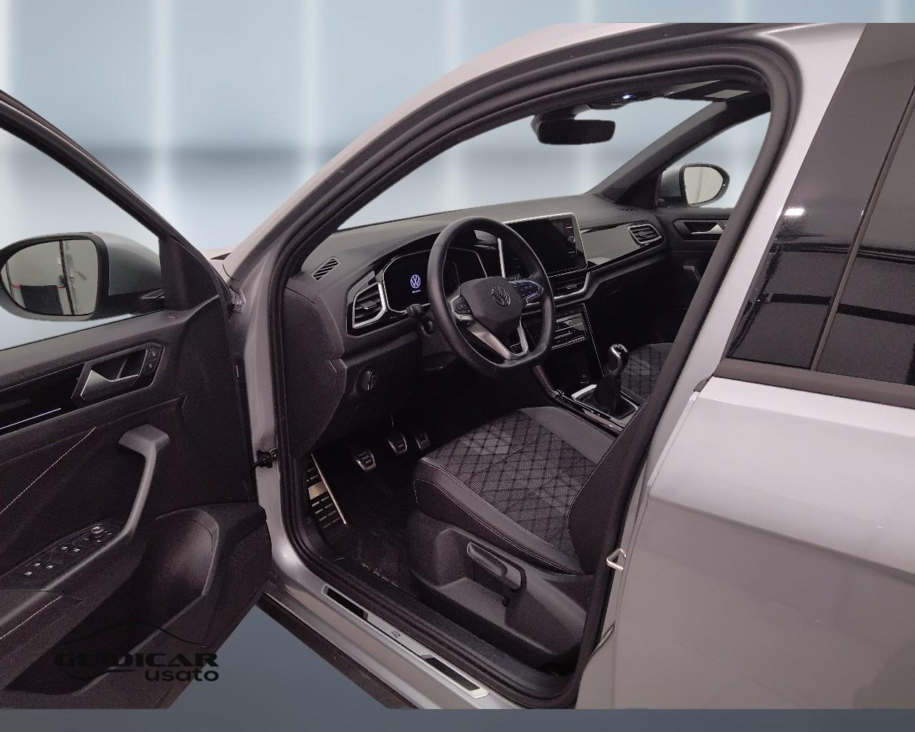 VOLKSWAGEN T-Roc I 2022 - T-Roc 1.0 tsi R-Line 110cv