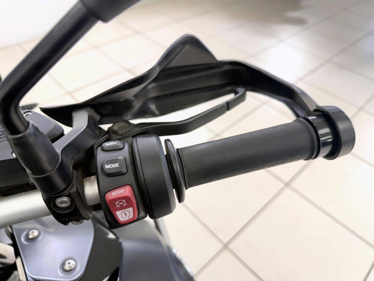 BMW R 1200 GS Adventure Triple Black