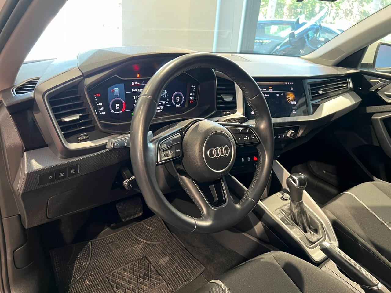 Audi A1 citycarver 30 TFSI S tronic Identity Contrast