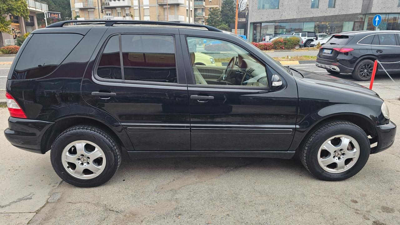 Mercedes-benz ML 270 turbodiesel cat CDI