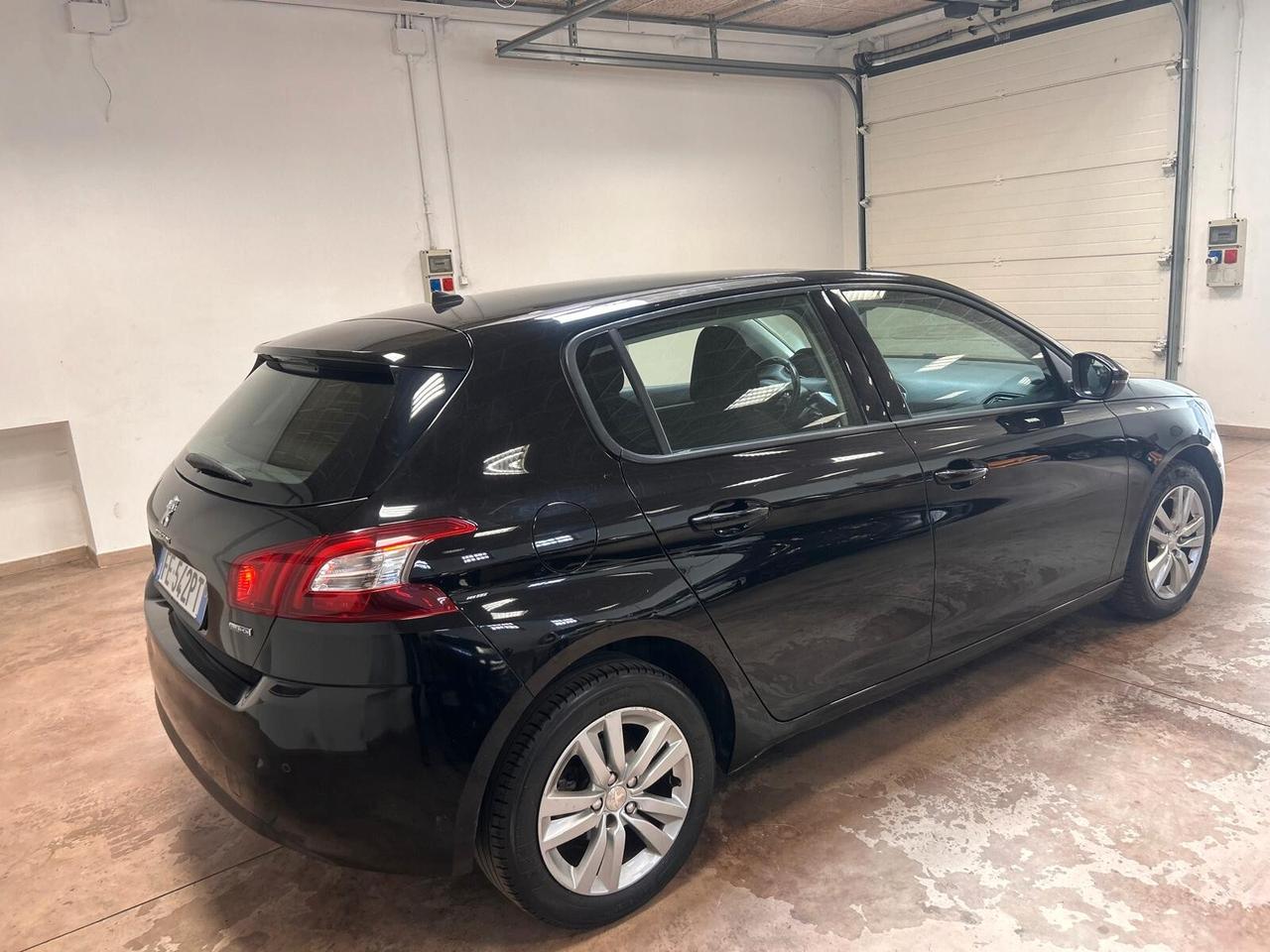 Peugeot 308 BlueHDi 150 S&S EAT6 Business